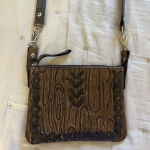 Western crossbody